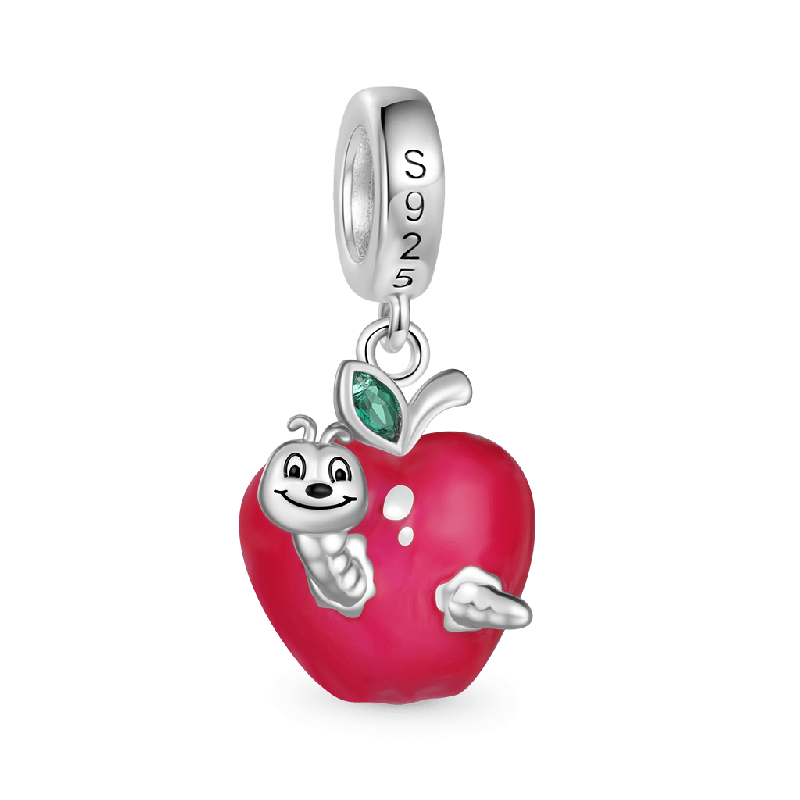 Colgante de Manzana con Bicho