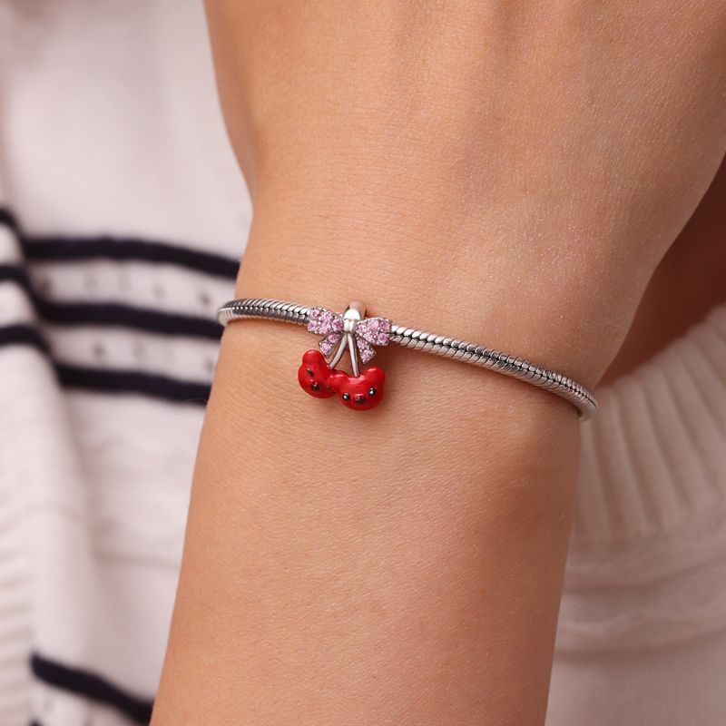 Charm de Oso Cereza